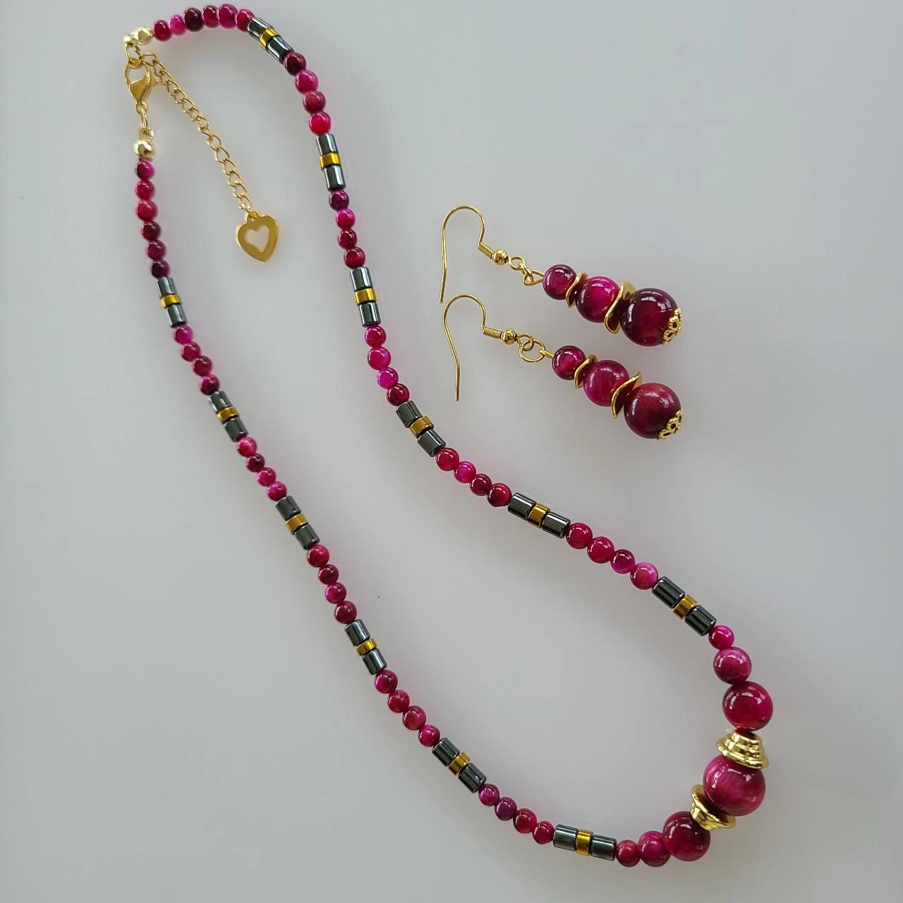 Parure collier et boucles d'oreilles oeil de tigre teinté rose PA590